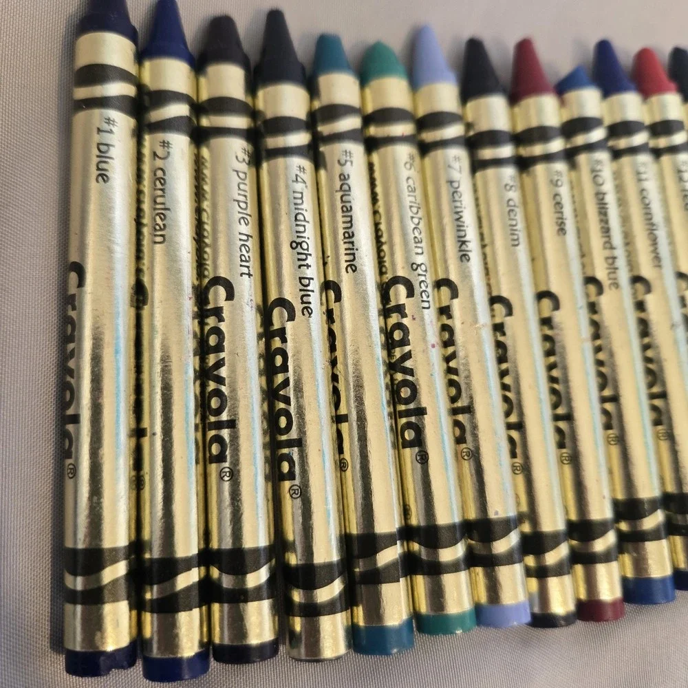 Vintage CRAYOLA America's Favorite Top 50 Crayons Special Edition 2001 Screw Top